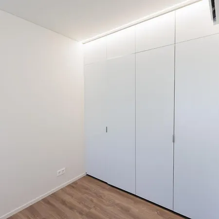 Amberstone Brothers Apartment *