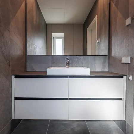 Apartment Amberstone Brothers *