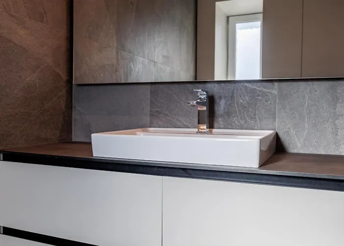 Amberstone Brothers Апартаменти *