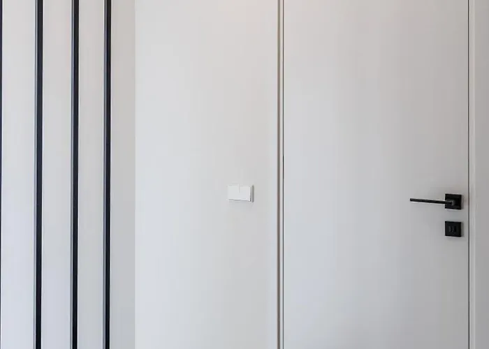 Amberstone Brothers Апартаменти *