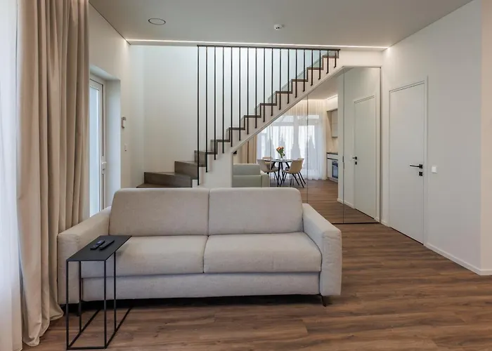 Апартаменти Amberstone Brothers